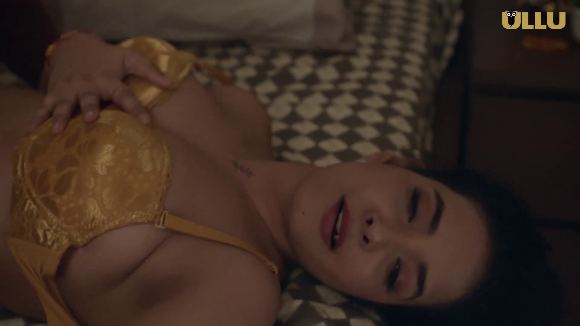 Sanskari E6 - Ridhima Tiwari Sexy Bhabhi XVideo – XMasti