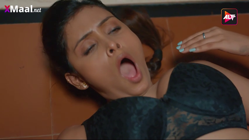 Band Darwaze Ke Piche E2-Priyanka Chaurasia Bhabhi – XMasti